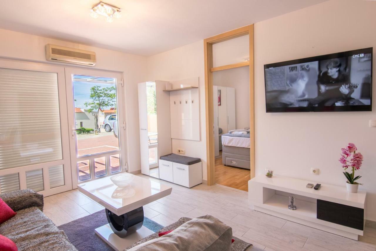 Lidija 2 * Makarska